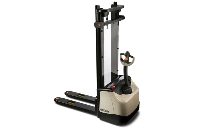 科朗WF電動(dòng)托盤(pán)堆高車_4